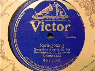 small_victor 45330 a.webp